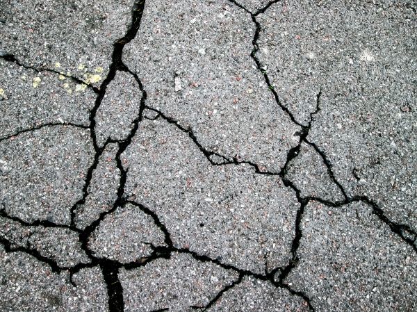 Driveway Crack Filling in Vancouver