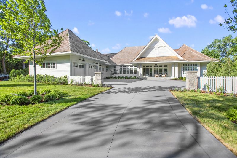 Driveway Tarring detail